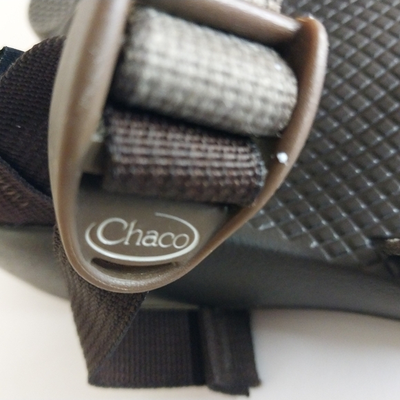 CHACO Like New Vibrant Women's Size 8W Brown and Gray Sandals - Picture 7 of 10